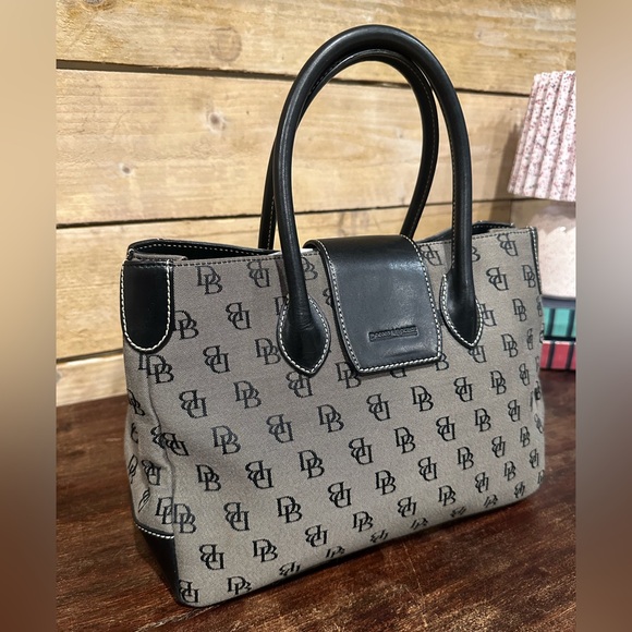 Dooney & Bourke signature canvas and leather satchel bag - Picture 3 of 9